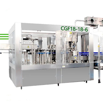 kopen 3 in 1 Automatische Zuivere Drinkwater het Vullen Machine 3000BPH voor HUISDIEREN Plastic Fles online manufacture