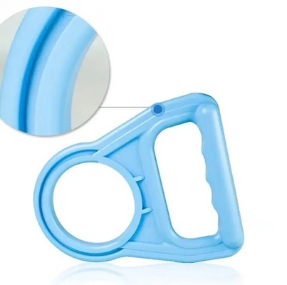 Het duurzame PE Plastic Handvat van het Verpakkingsmateriaal voor het Bewegen van OEM van het Emmerwater ODM